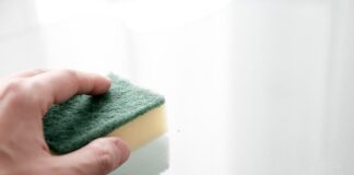 Jakie ciśnienie myjki do mycia kostki brukowej?